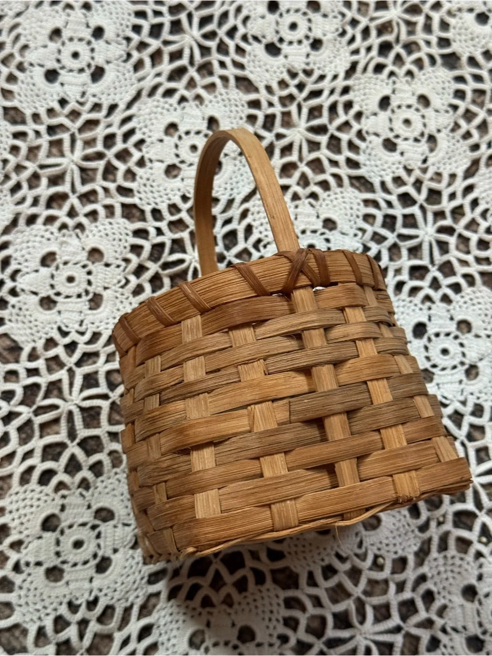 Vintage Mini Woven Splint Basket with Handle Primitive Country Decor